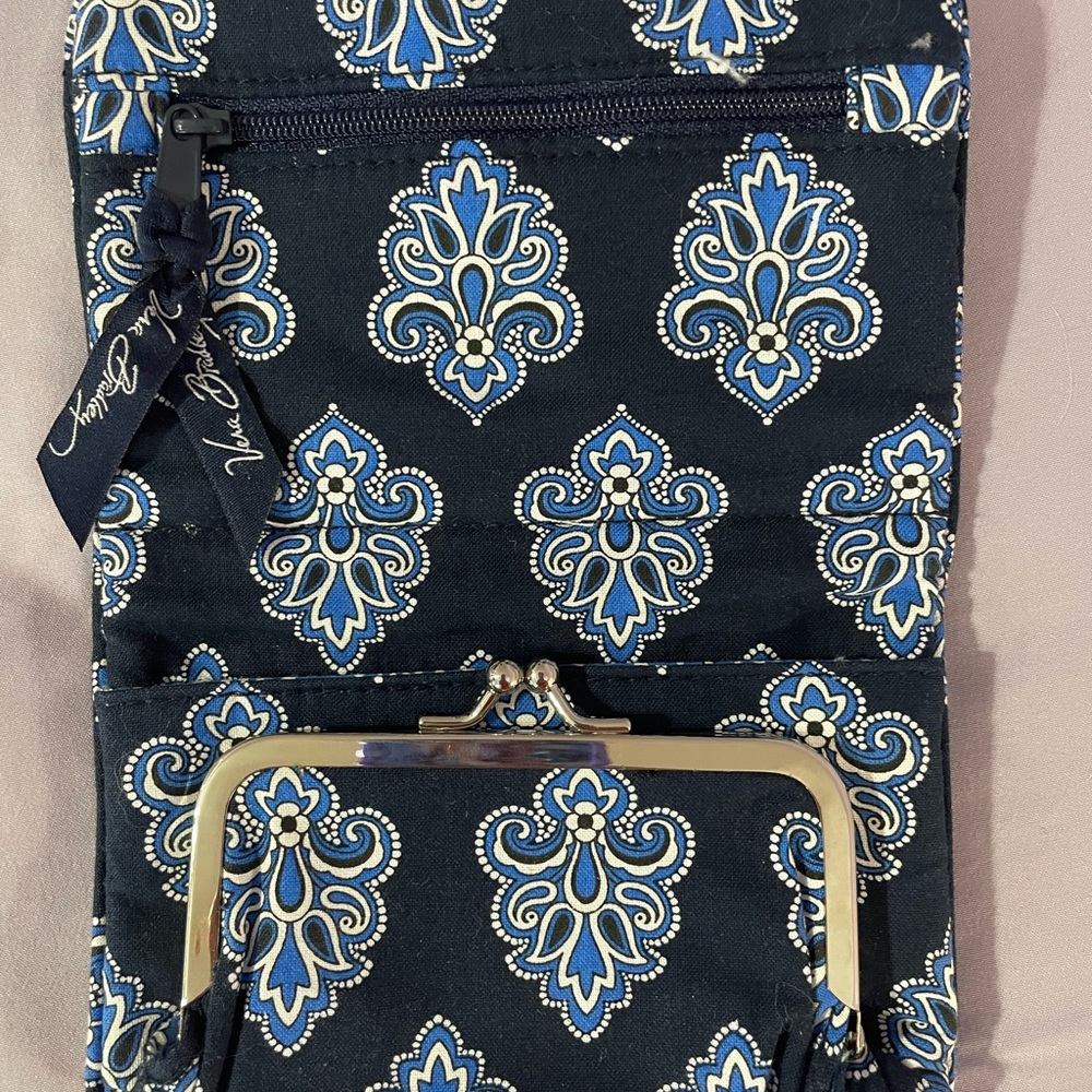 Vtg Vera Bradley Euro Wallet”Retired Calypso Navy Blue Paisley Kiss Lock and Zip - Picture 2 of 9